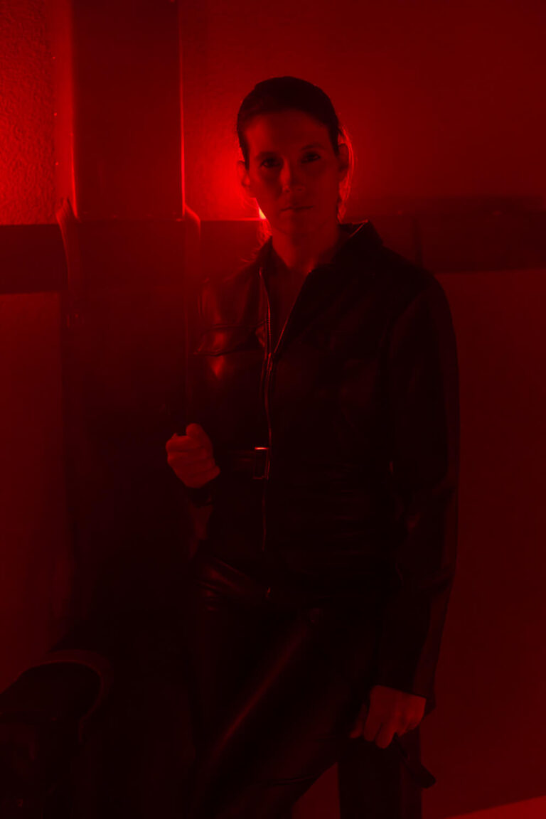 Ballbusting Session mit Herrin LaNisha - gezielte Intensität in Basel